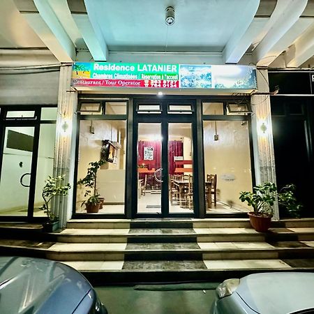 Latanier Beach Hotel Grand-Baie Dış mekan fotoğraf